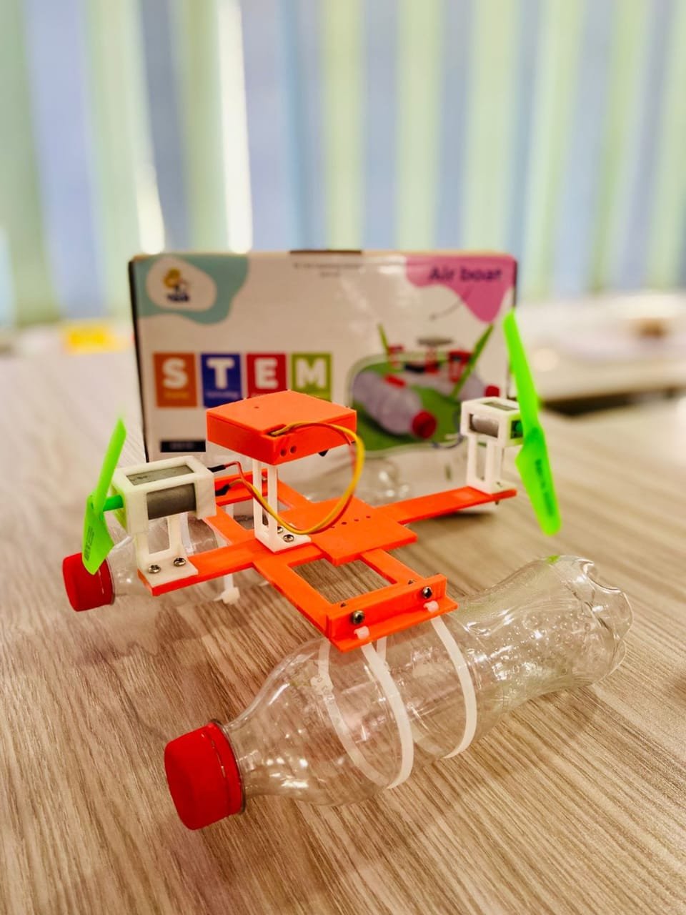 Air Boat STEM Educational Toy